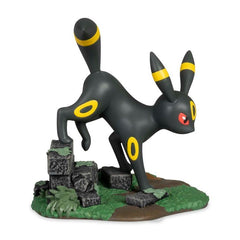 Midnight Prowl with Umbreon Evolving Personalities Figure