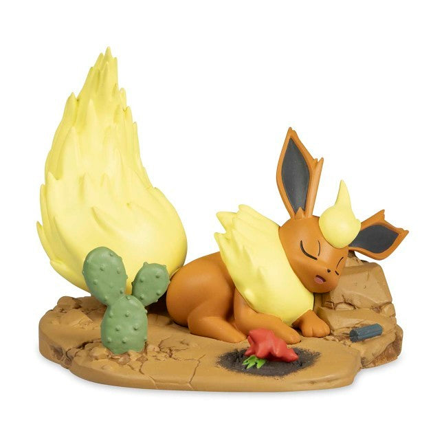 Satisfied Snooze with Flareon Evolving Personalities Figure
