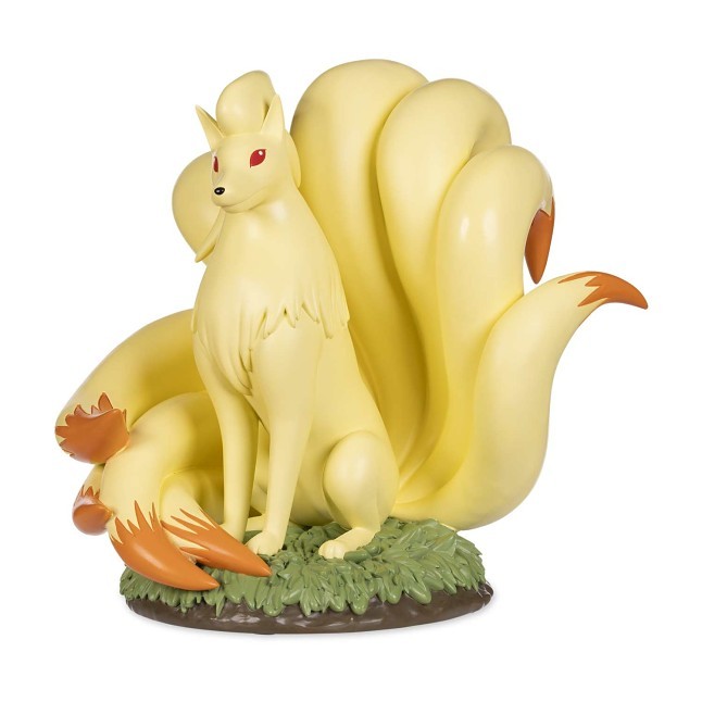 Ninetales Pokémon Garden Statue