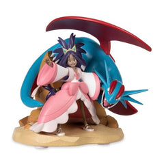 Iris & Salamence Pokémon Trainers Figure